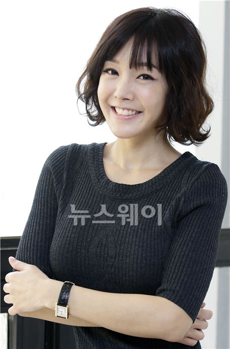 [NW포토]김선영, 추위 녹이는 따뜻한 미소 - 뉴스웨이