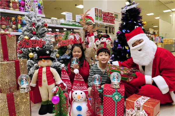 [포토] 이마트 롯데마트 크리스마스 트리 판매 개시 | 인스티즈