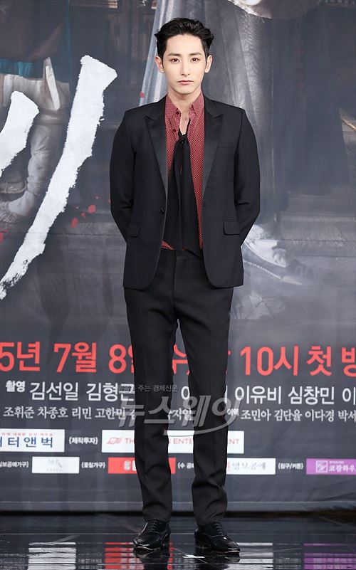 밤을 걷는 선비 이미지