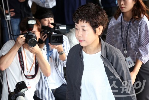 방송인 김미화, MB블랙리스트 관련 검찰 출석