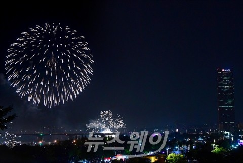 한화 ‘2017 서울세계불꽃축제’