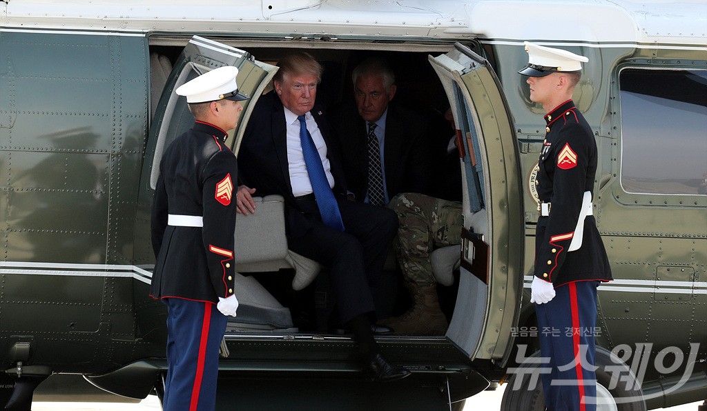 [NW포토]캠프 험프리 도착한 트럼프 미국 대통령