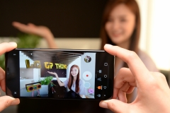 LG G7 씽큐, 출시 3주만에 업그레이드···‘AR 스티커’ 추가