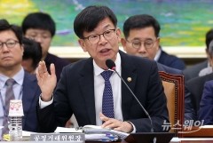 [2018국감]김상조 “내년 초 로비스트 규정 평가·개선방안 발표”
