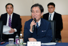 성윤모 “올해도 철강 악재 산적···수입규제 민관 공동대응”