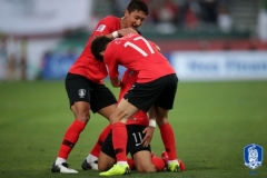 대한민국-바레인 연장전···‘김진수 추가골’로 2-1 승리, 8강행