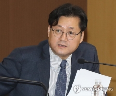 홍익표 “홍영표 20대 발언 사과, 동의하지 않는다”