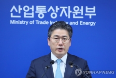 한전, 3분기 전기요금 인상? 동결?···시험대 오른 정승일
