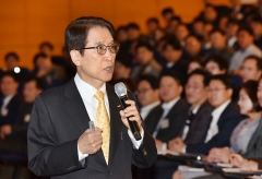 “우리가 이겼다”···신창재·어피니티, ICC 판결에 엇갈린 주장 왜?