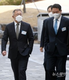 최태원, 수소 생태계 조성 앞장선다···18조 투자·20.9만명 고용 창출