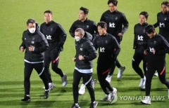 축구 한일전 ‘비상’···日 축구대표팀 코치 코로나 양성