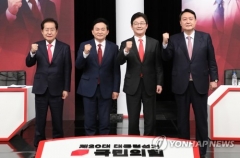 홍준표 “외신, 비리 후보 지적” 윤석열 “홍 후보도 포함”