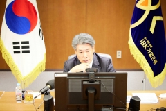 윤종원 기업은행장, OECD 포럼서 중소기업 지원 방안 모색