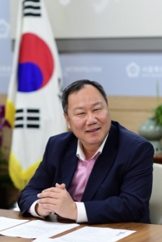 서울시의회 김인호 의장 “코로나 확산세 우려, 市는 적극 대응해야”