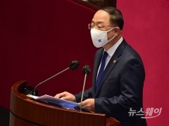홍남기 “집값 하락세, 대규모 개발 공약에 영향···심각한 우려”
