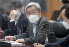 정치권 '소상공인 대출 상환유예' 요구에 고민 덜어낸 고승범