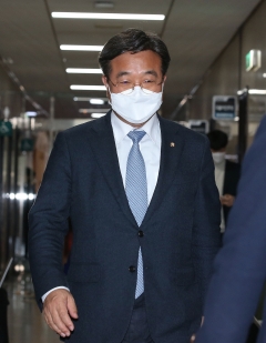윤호중 "정치개혁 법안, 신속히 처리하도록 노력할 것"