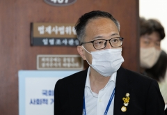 '검수완박법' 법사위 소위 통과···민주당 단독처리에 국힘 반발
