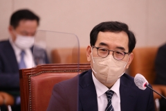 이창양 산업장관 "기업투자 촉진 위해 규제혁파에 올인"