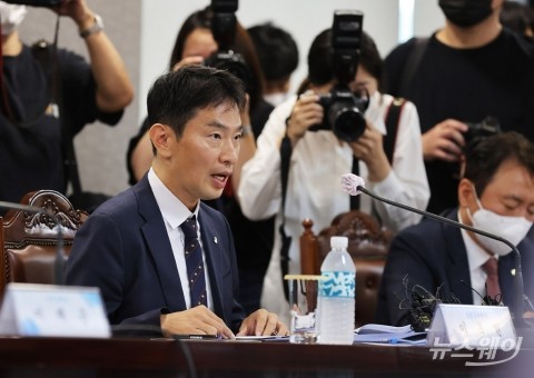 이복현 금감원장, 다음주 보험사 CEO 첫 회동···건전성 개선 논의