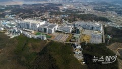 수천억 분기 적자날 판... LG, LCD 종료 시점 '고심'