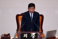여야 후반기 국회의장단 합의 선출···김진표 "대화·타협 전당으로 만들자"
