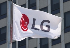 위기의 'LG TV'···LCD 철수 앞두고 가격 반등이 필요한 이유