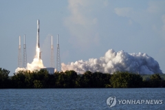 한국 첫 달탐사선 '다누리', 오전 9시 40분 지상국과 교신 성공